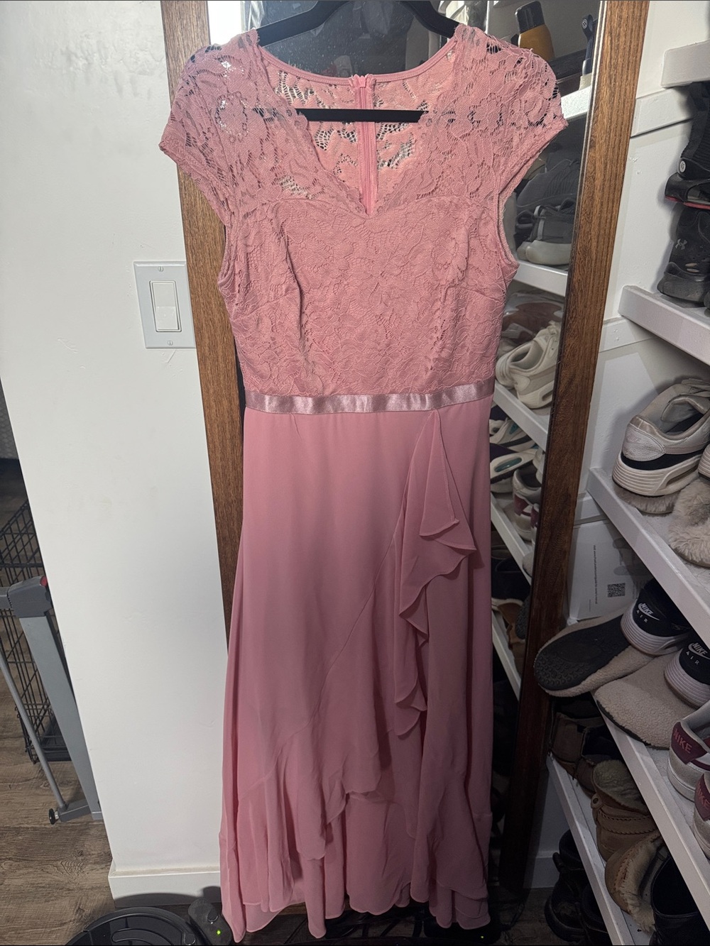 Elegant Pink Lace & Chiffon Women's Dress